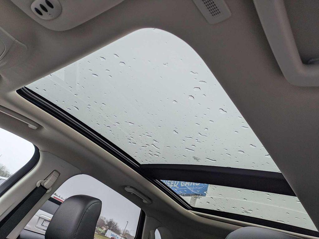 used 2023 Ford Edge car, priced at $26,760