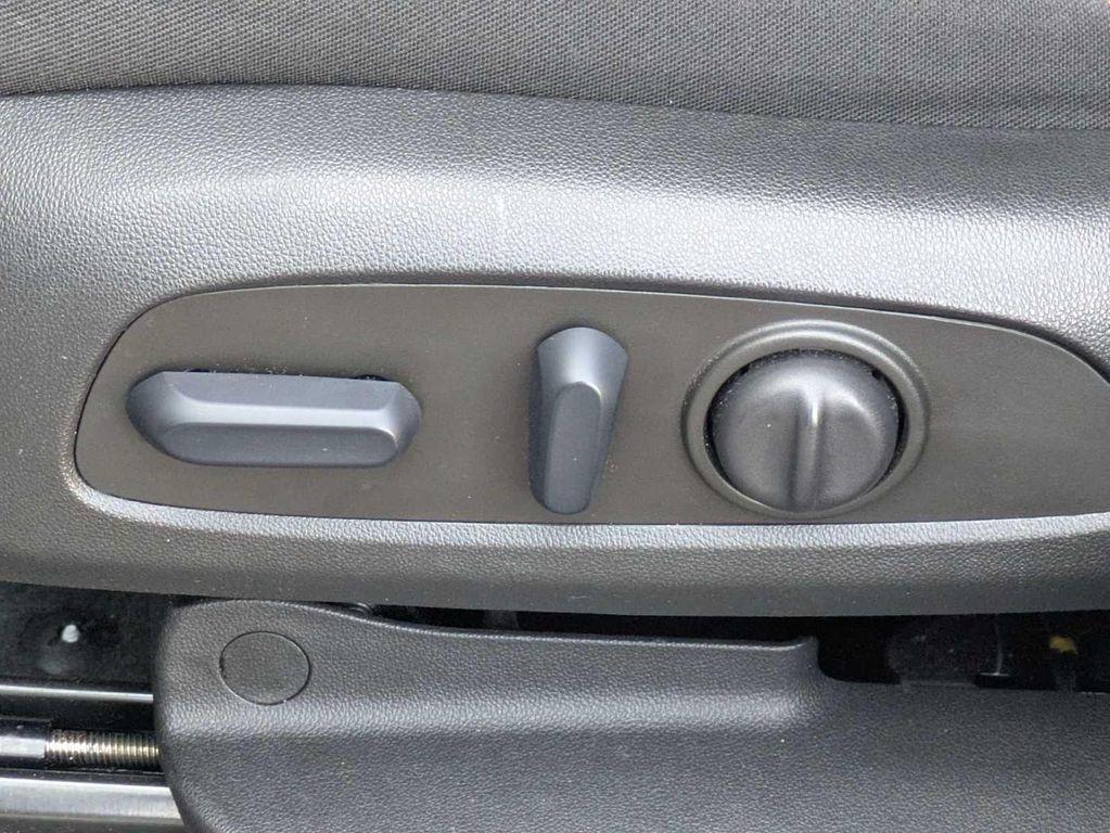 used 2022 Chevrolet Equinox car, priced at $18,777