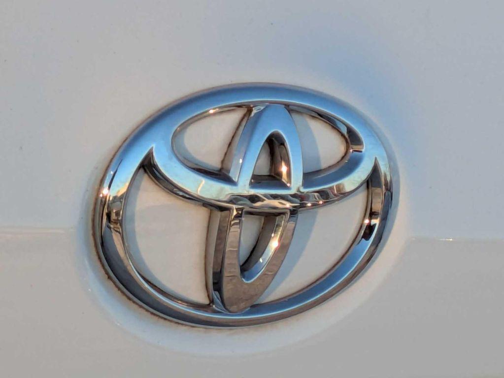 used 2016 Toyota Corolla car, priced at $11,915