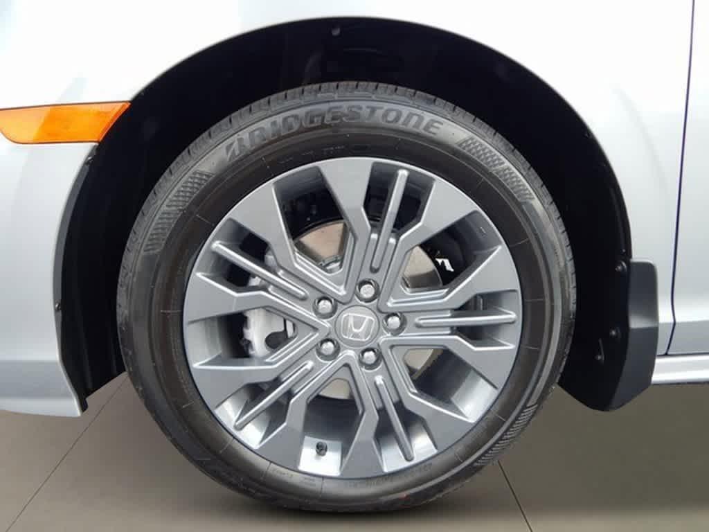 new 2026 Honda Odyssey car, priced at $45,433