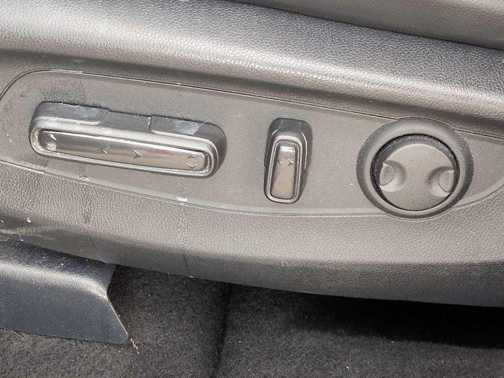 used 2024 Honda CR-V Hybrid car, priced at $34,597