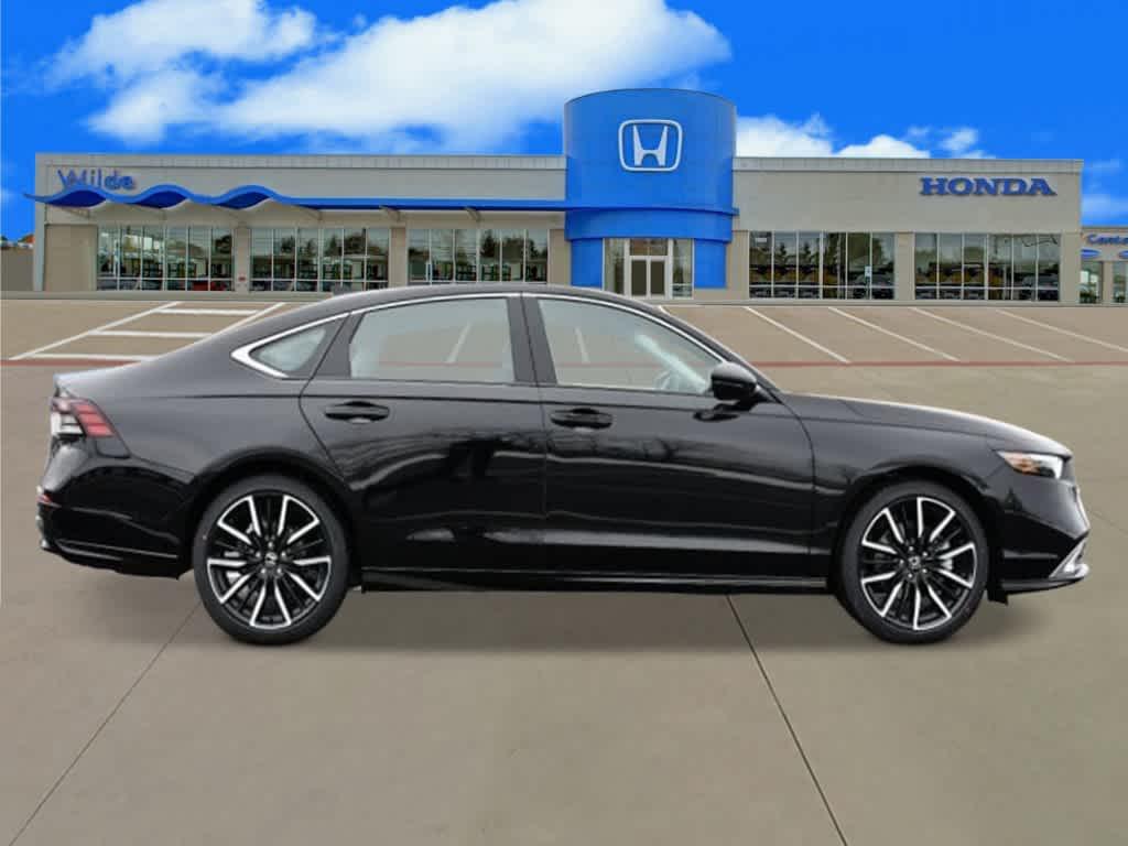 new 2026 Honda Accord Hybrid car, priced at $37,946