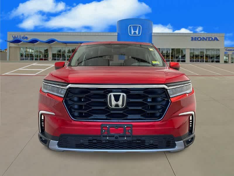 new 2025 Honda Pilot car, priced at $45,342
