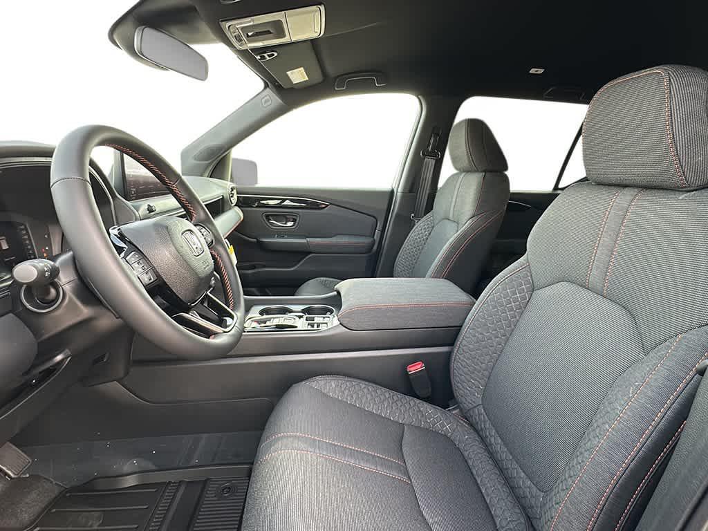 new 2026 Honda Pilot car, priced at $44,426