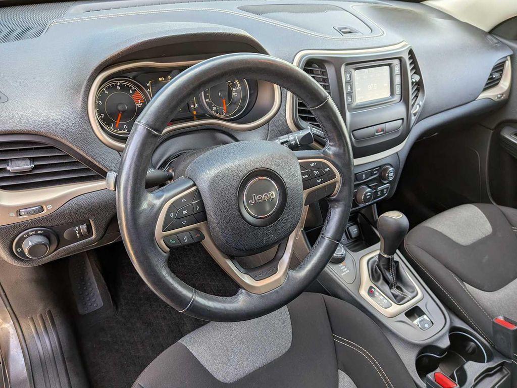 used 2016 Jeep Cherokee car, priced at $12,931