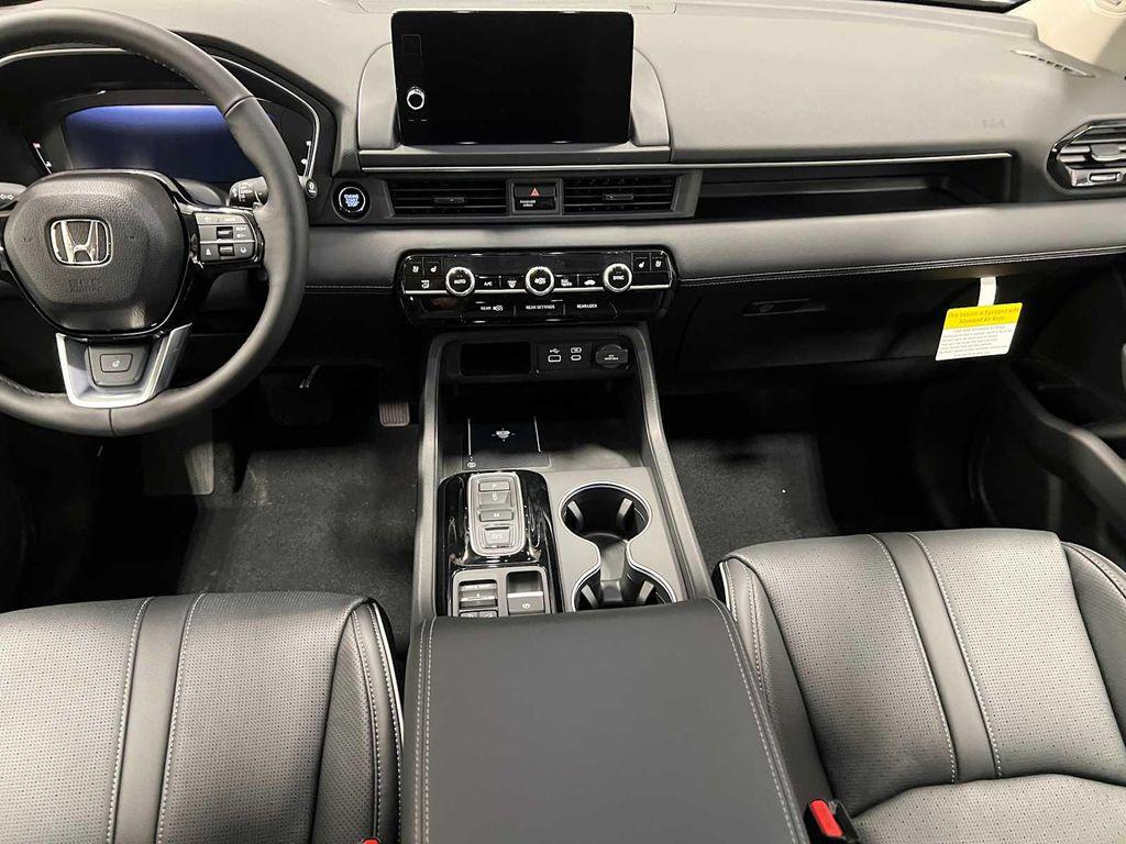 new 2025 Honda Pilot car, priced at $55,030