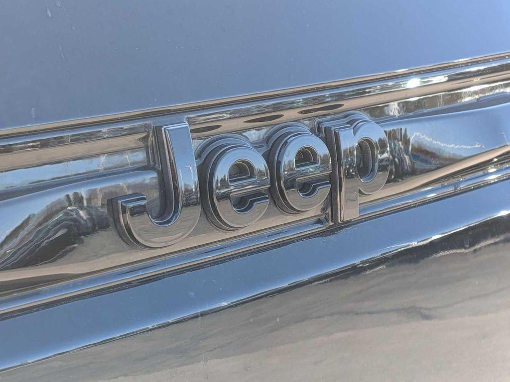 used 2023 Jeep Grand Cherokee car, priced at $32,786