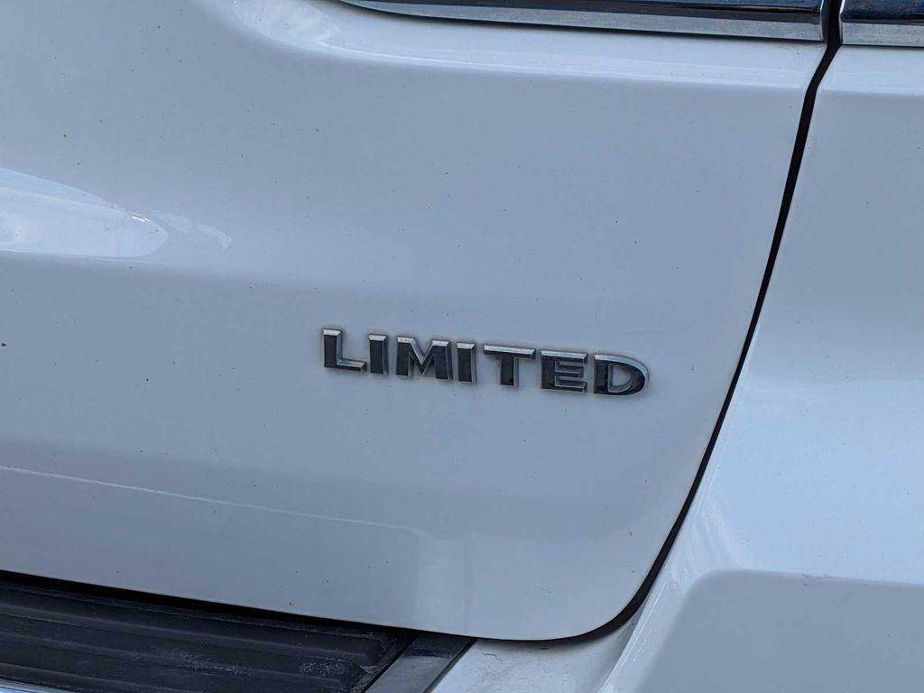 used 2016 Jeep Grand Cherokee car, priced at $12,777