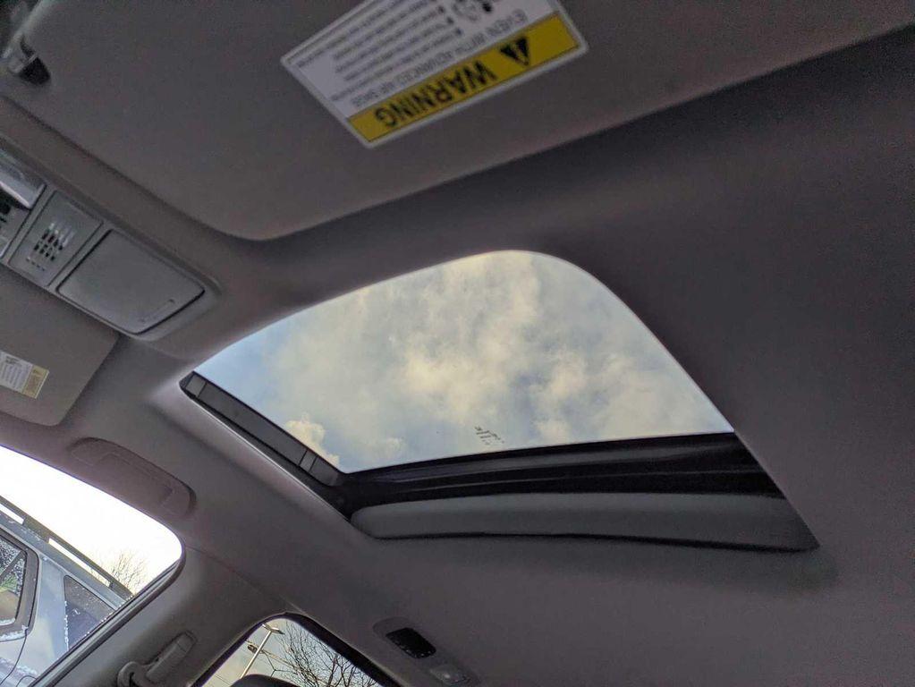 used 2024 Honda Odyssey car, priced at $35,442