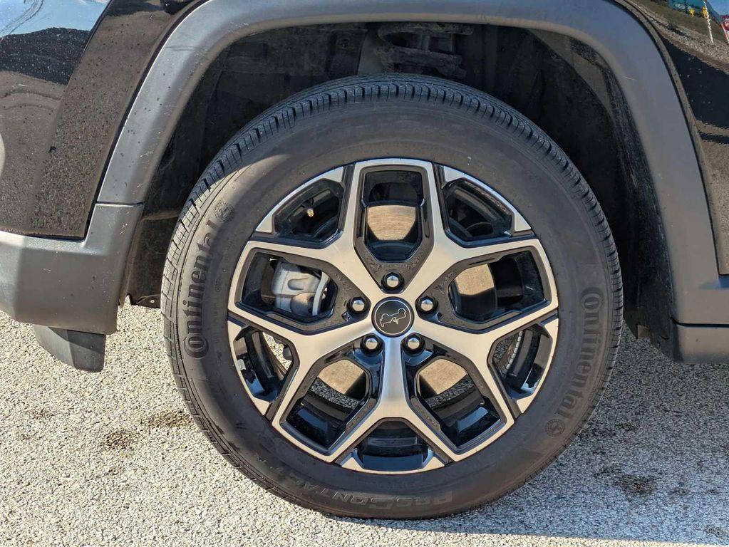 used 2025 Jeep Compass car, priced at $27,387