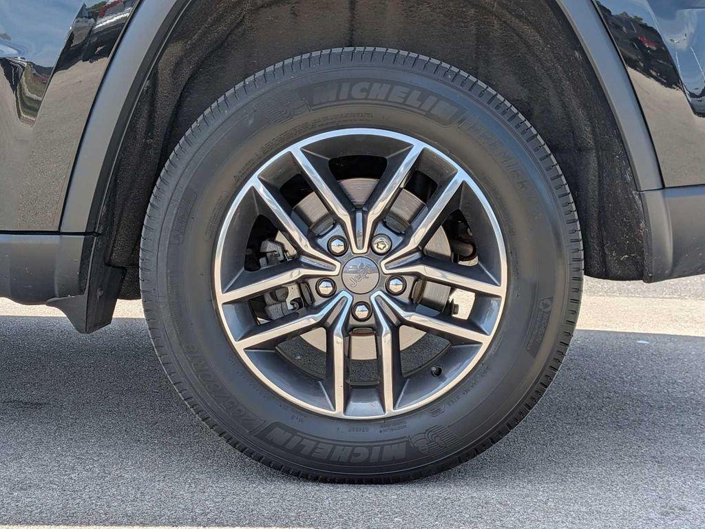 used 2019 Jeep Grand Cherokee car, priced at $19,482
