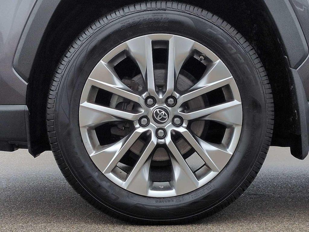 used 2019 Toyota RAV4 car, priced at $26,867