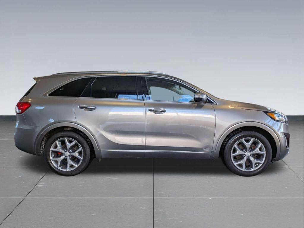used 2018 Kia Sorento car, priced at $17,786