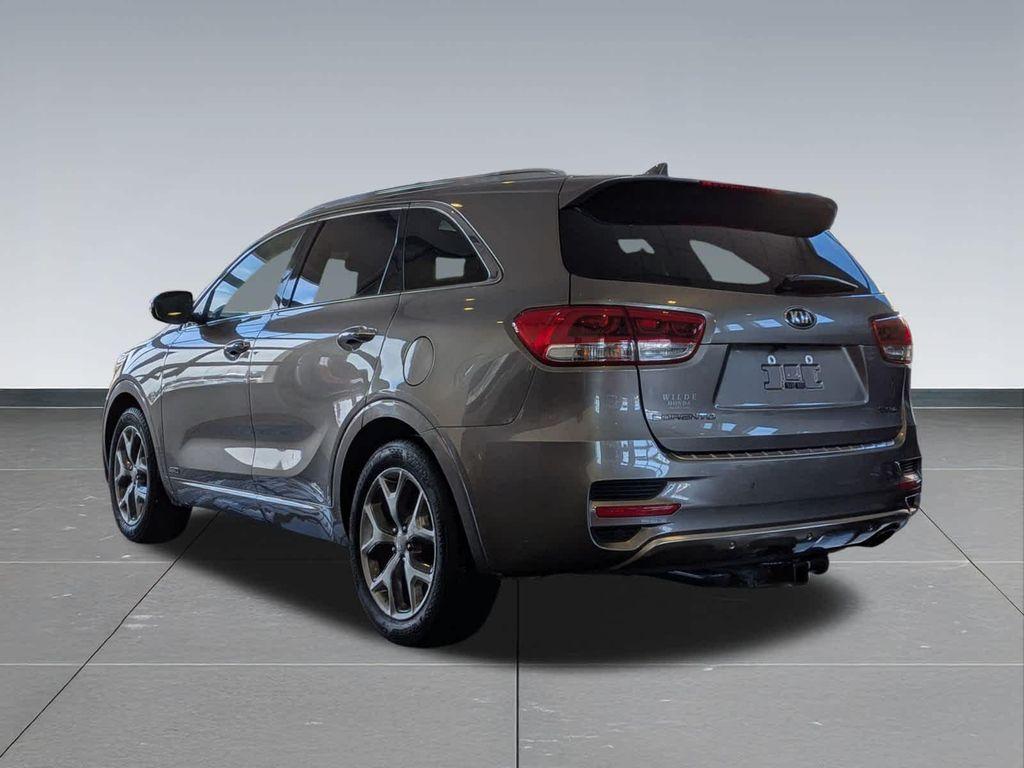 used 2018 Kia Sorento car, priced at $17,786