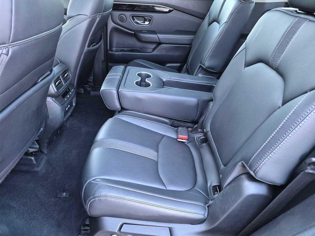 used 2023 Honda Pilot car, priced at $38,019