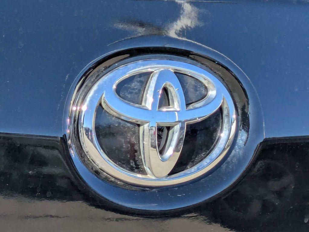 used 2018 Toyota Sienna car, priced at $22,904