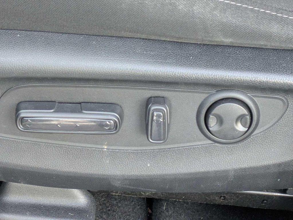 used 2023 Honda CR-V car, priced at $25,084