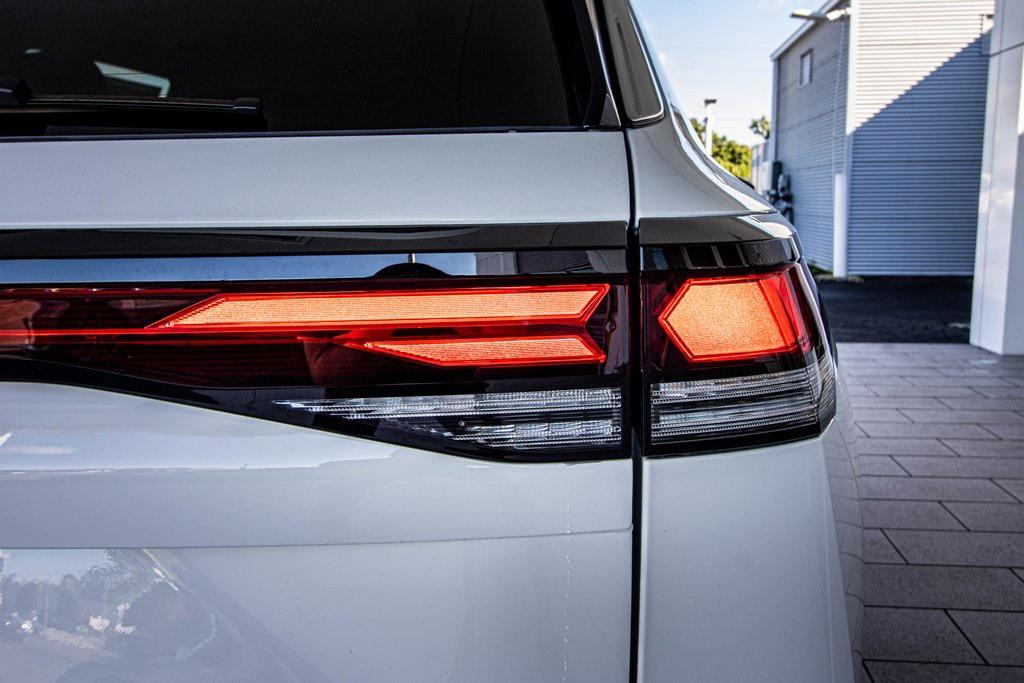 new 2026 Volkswagen Tiguan car, priced at $33,964