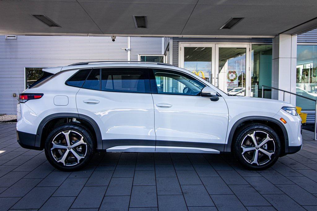 new 2026 Volkswagen Tiguan car, priced at $33,964