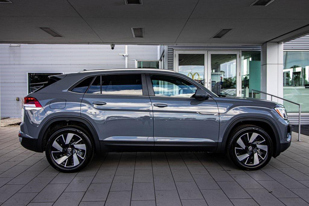 new 2026 Volkswagen Atlas Cross Sport car, priced at $42,495