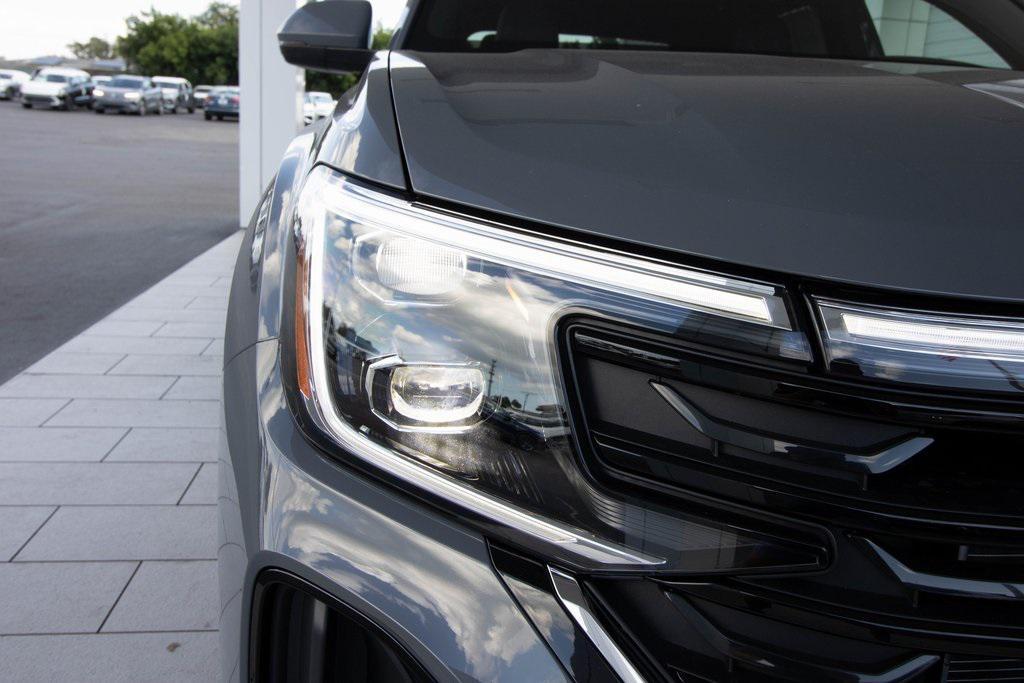 new 2026 Volkswagen Atlas Cross Sport car, priced at $42,495