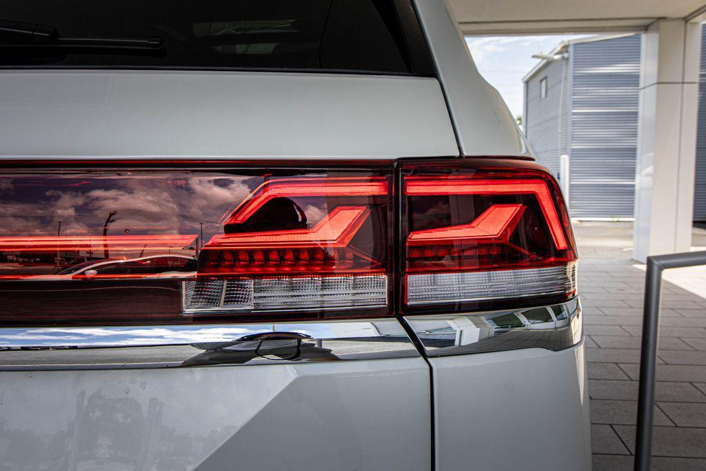 new 2026 Volkswagen Atlas car, priced at $44,662
