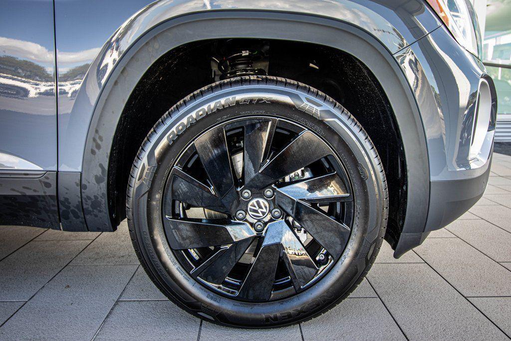 new 2026 Volkswagen Atlas car, priced at $43,117