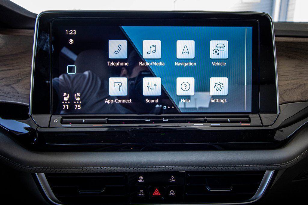 new 2026 Volkswagen Atlas car, priced at $43,117