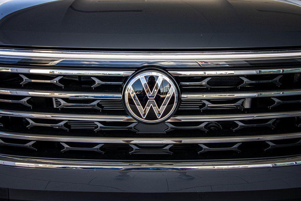 new 2026 Volkswagen Atlas car, priced at $43,117