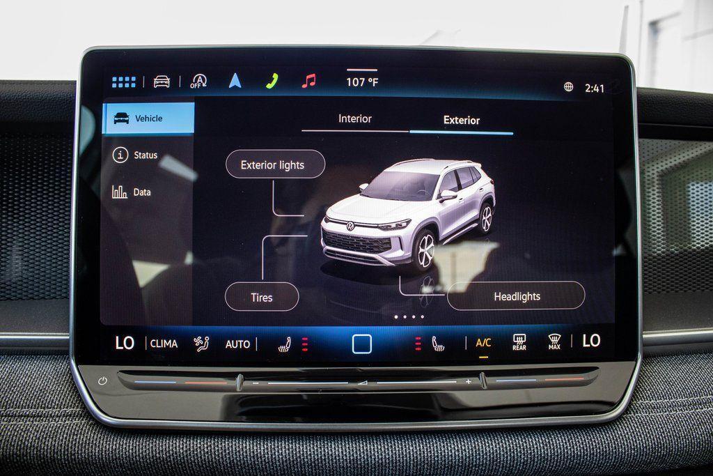 new 2025 Volkswagen Tiguan car, priced at $27,235