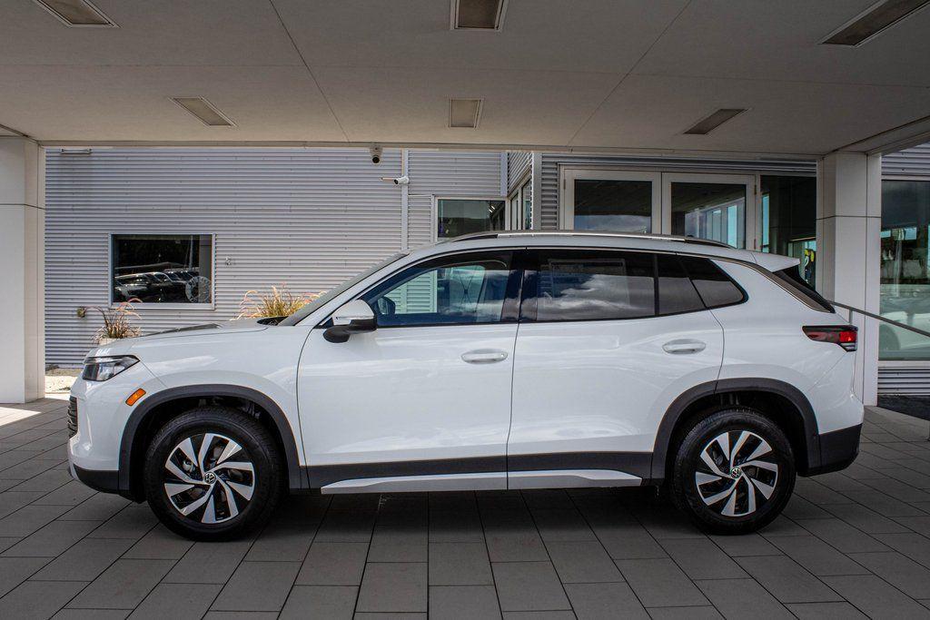 new 2025 Volkswagen Tiguan car, priced at $27,235