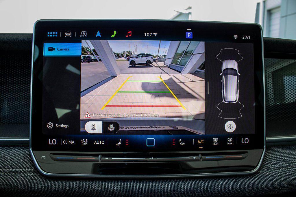 new 2025 Volkswagen Tiguan car, priced at $27,235