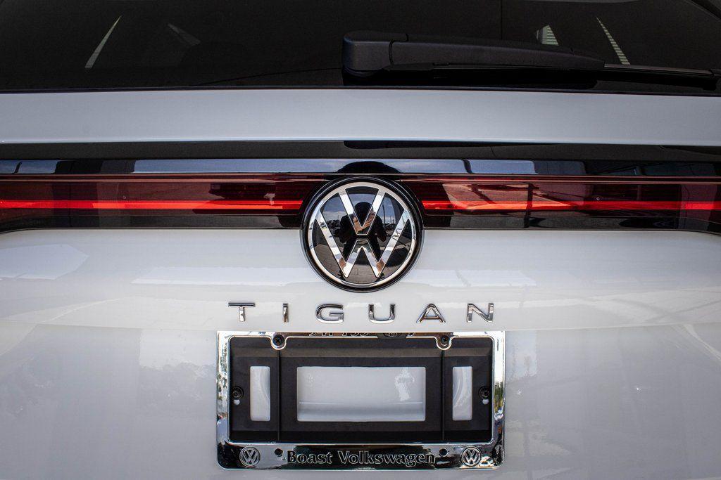 new 2025 Volkswagen Tiguan car, priced at $27,235