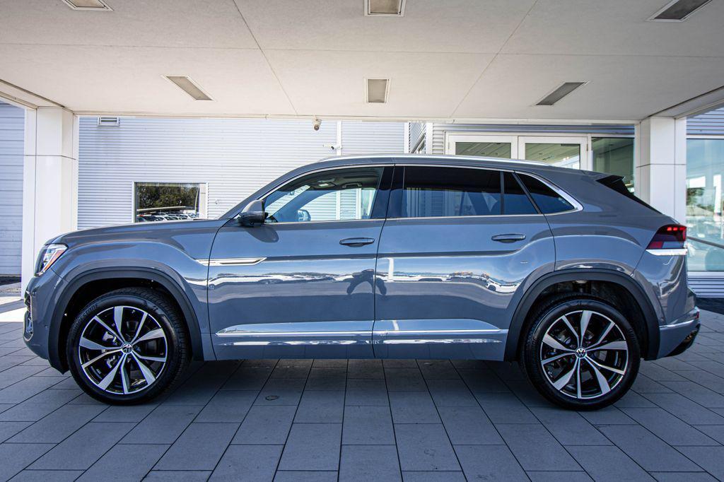 new 2026 Volkswagen Atlas Cross Sport car, priced at $52,261