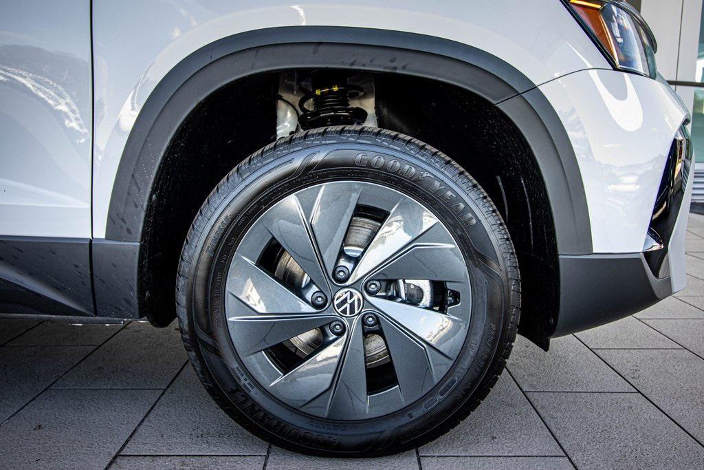 new 2026 Volkswagen Taos car, priced at $27,677