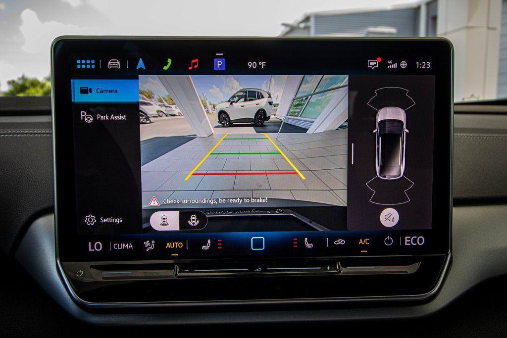 new 2025 Volkswagen ID.4 car, priced at $41,055