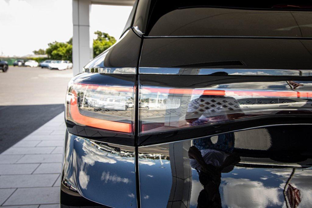 new 2025 Volkswagen ID.4 car, priced at $41,055