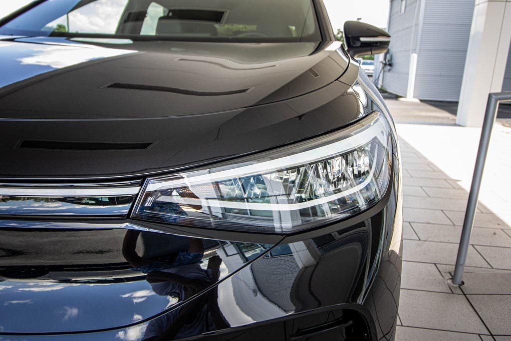 new 2025 Volkswagen ID.4 car, priced at $41,055