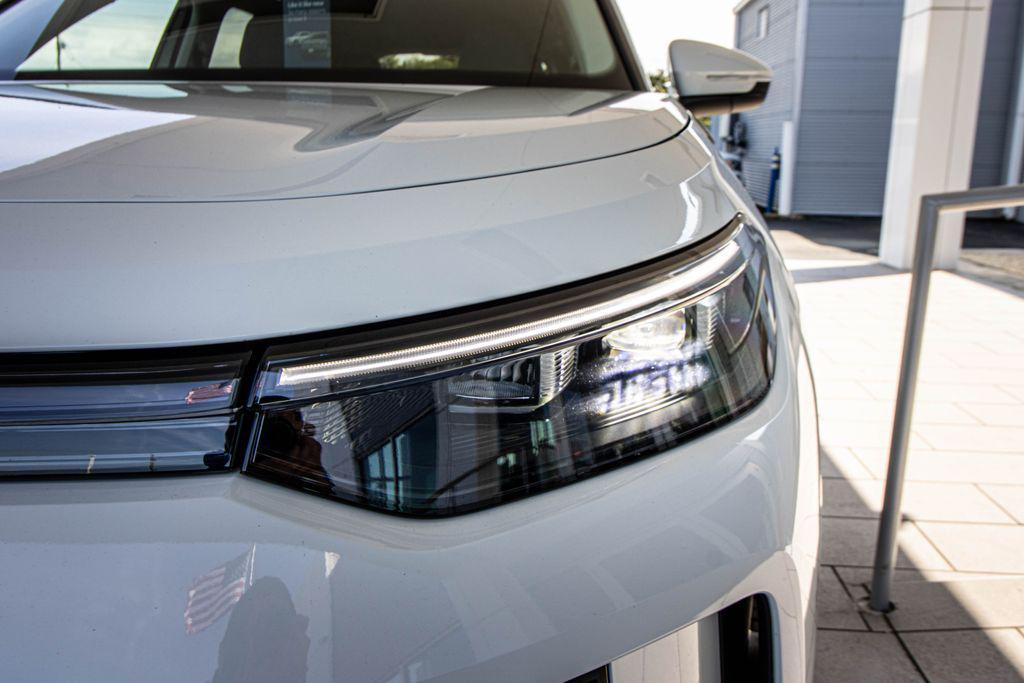 used 2025 Volkswagen Tiguan car, priced at $30,322