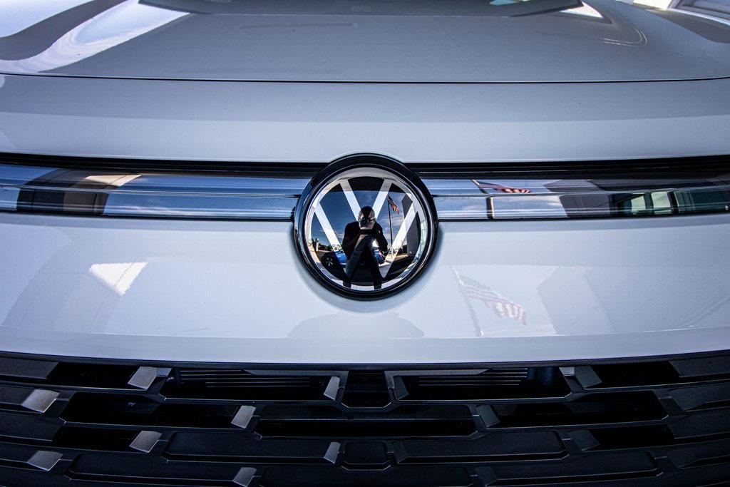 new 2026 Volkswagen Tiguan car, priced at $36,448