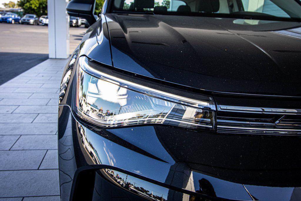 new 2026 Volkswagen Taos car, priced at $27,177
