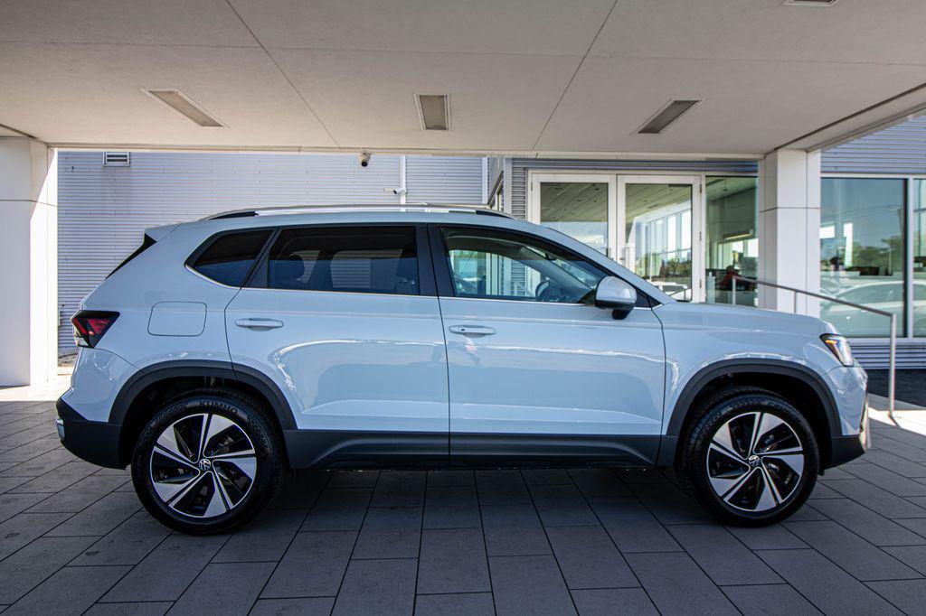 new 2026 Volkswagen Taos car, priced at $32,256