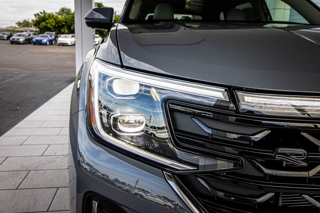 new 2026 Volkswagen Atlas car, priced at $53,429