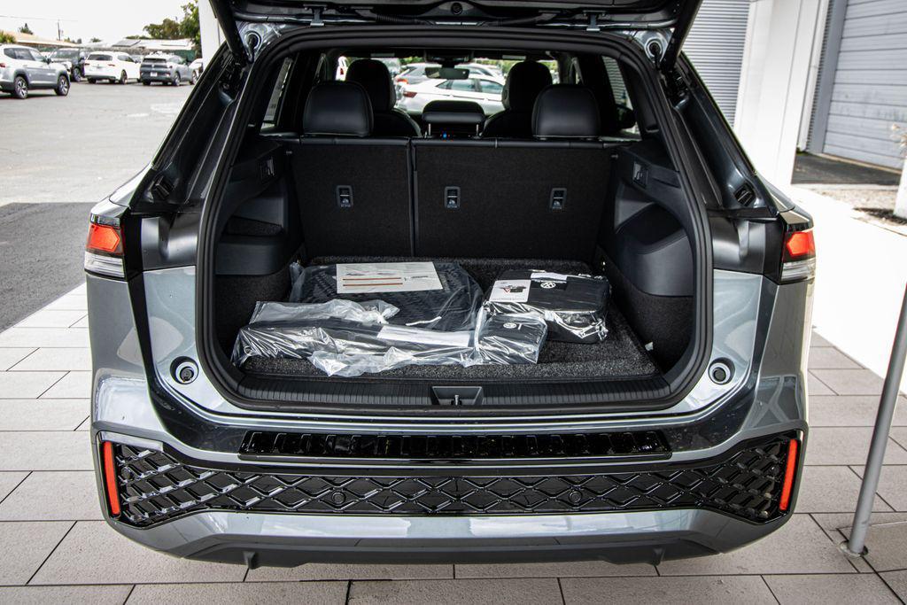 new 2026 Volkswagen Tiguan car, priced at $37,086