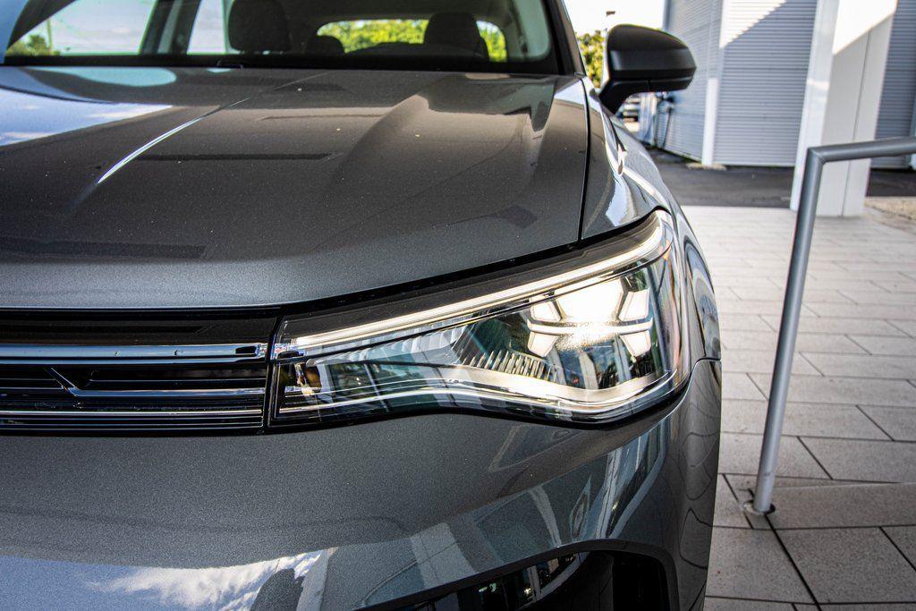new 2026 Volkswagen Taos car, priced at $27,177