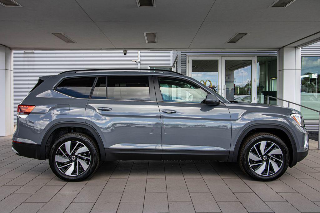 new 2026 Volkswagen Atlas car, priced at $43,828