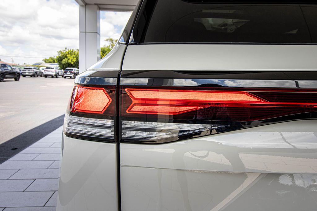 new 2026 Volkswagen Tiguan car, priced at $37,501