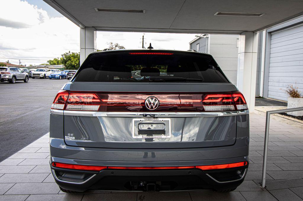 new 2026 Volkswagen Atlas Cross Sport car, priced at $41,561