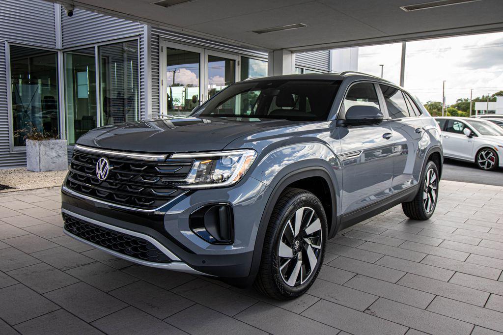 new 2026 Volkswagen Atlas Cross Sport car, priced at $41,561