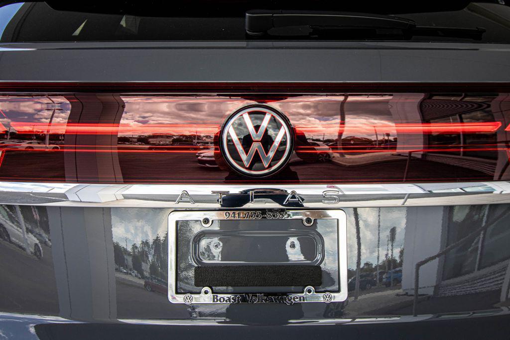 new 2026 Volkswagen Atlas Cross Sport car, priced at $41,561